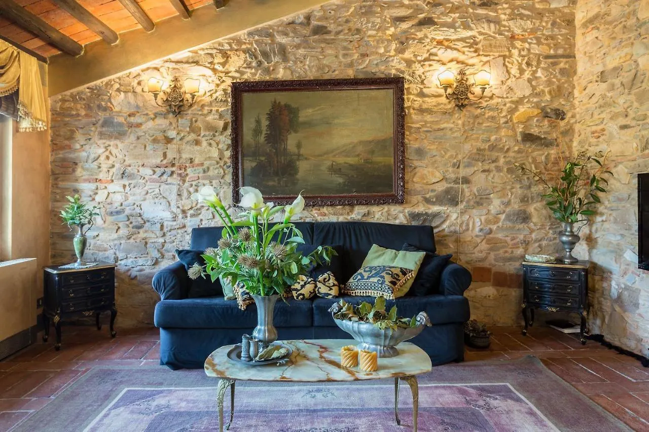 La Dimora Dei Conti, Indulge In A Country Farmhouse Apartment With Jacuzzi Facing The Town! Capannori 0*,